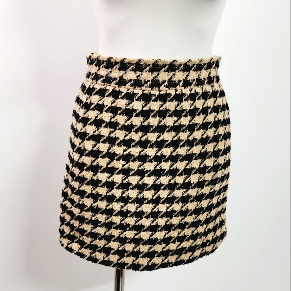 Elodie Houndstooth Mini Skirt Size Small - Picture 3 of 6